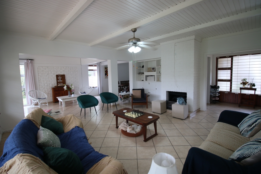 4 Bedroom Property for Sale in Beacon Bay Eastern Cape